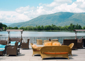 Jak sofa na taras, do ogrodu? Rodzaje sof, które sprawdzą się na tarasie i w ogrodzie sofa na taras