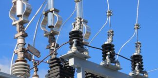 Jakie są obecnie trendy w dziedzinie montażu instalacji elektrycznych