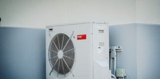 Montaż klimatyzacji w samochodzie