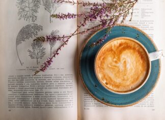 Jakim kremem otynkować tort?