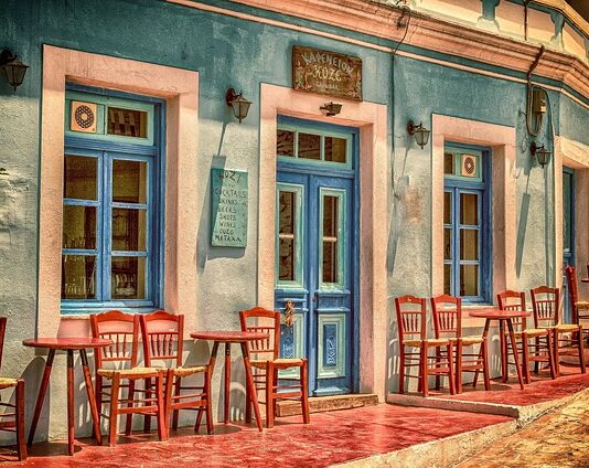 Jak uszczelnić drzwi wejściowe przed deszczem?