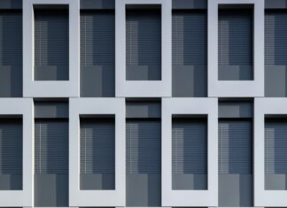 Przygotowania do zakupu żaluzji fasadowych – o czym pamiętać? Przygotowania do zakupu żaluzji fasadowych